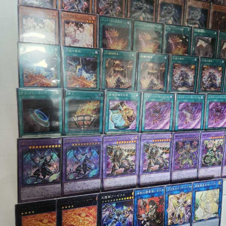 山屋 即日発送 灰滅デッキ 構築済みデッキ 滅亡龍 ヴェイドス 灰滅の都 オブシディム 滅亡き闇 ヴェイドス ヘルフレイムバンシー 灰滅せし都の巫女 1枚