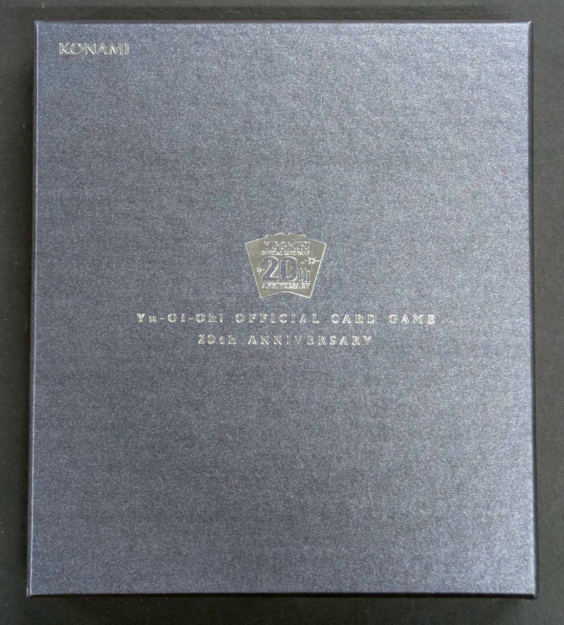 〔状態A-〕純銀製『青眼の白龍(20thANNIVERSARYSILVEREDITION)』(証明書付き)【-】{-}《その他》 1枚