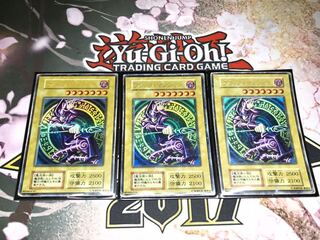 【初期ウルトラ3枚セット】ブラックマジシャン　初期ウルトラレア