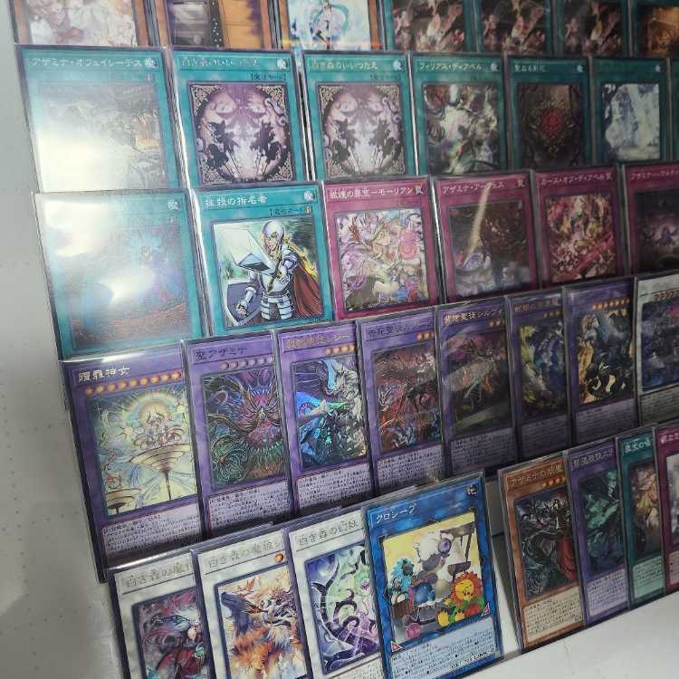 山屋　即日発送　白き森アザミナデッキ　白き森の聖徒リゼット　白き森のリゼット　白き森のアステーリャ　白魔女ディアベルゼ　殺戮聖徒レジーナ　告死聖徒ルシエラーゴ  1枚