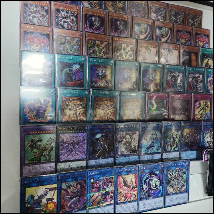 山屋　即日発送　光と闇の儀式デッキ 増殖するクリボー！ 朽ちた祭儀要録 超魔剣士ブラック・カオス  光と闇の戦士カオス・ソルジャー 黒き混沌の魔術師ブラック・カオス  1枚