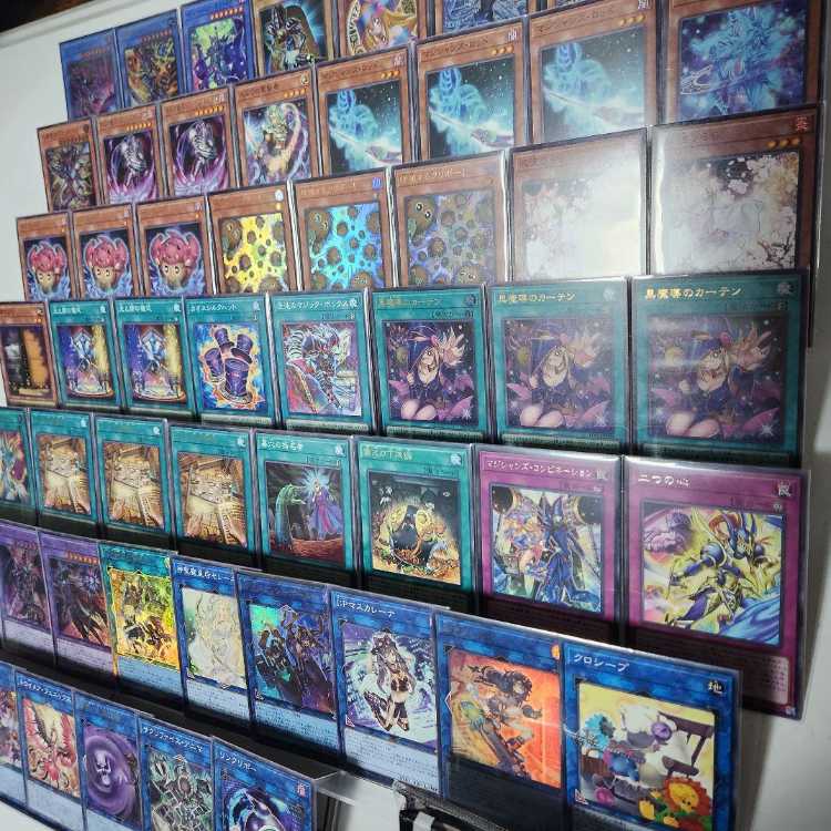 山屋　即日発送　光と闇の儀式ブラマジデッキ　滅びの黒魔術師 朽ちた祭儀要録 ティマイオスの眼光 増殖するクリボー!  光と闇の戦士カオス・ソルジャー 黒き混沌の魔術師ブラック・カオス  1枚