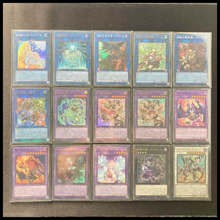 本格構築 【霊使いGS】デッキ＆３重スリーブ 《 封印の魔導士スプーン 聖月の皇太子レグルス エンディミオンの侍女ジェニー 結晶魔術 光の涙 大輪の魔導書 四花繚乱の霊使い 竜王絶火ゾロア 》 1枚