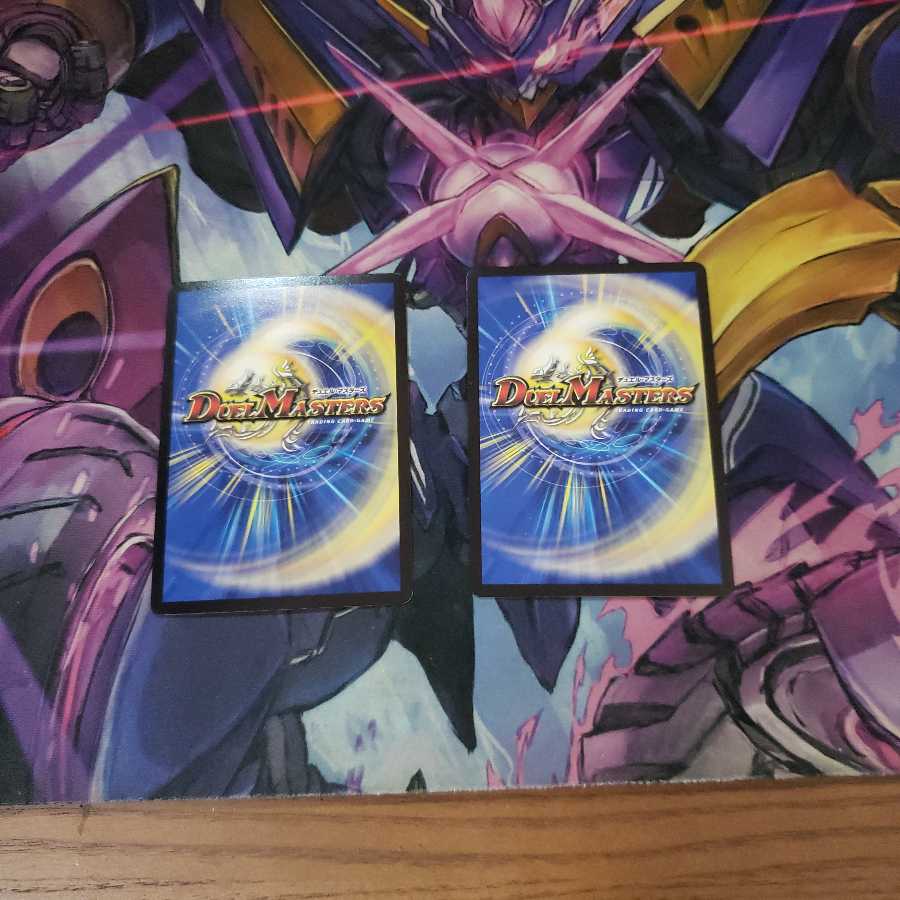 メヂカラ・コバルト・カイザー|アイド・ワイズ・シャッター