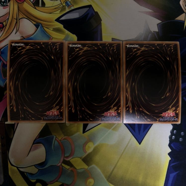 沈黙の魔術師-サイレント・マジシャン UR 3枚