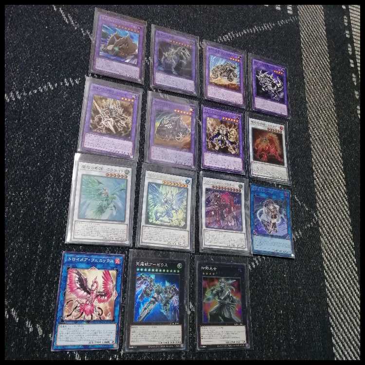 遊戯王　デッキ　化石　アダマシア　魔救の探索者　[05055] 1枚