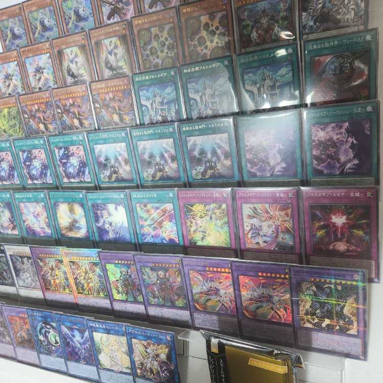 山屋　即日発送　アルトメギアデッキ　神芸学徒デッキ　無垢なる者 メディウス　神芸学徒 ファインメルト　神芸学都アルトメギア　神芸獄徒 ディアクトロス　創獄神ネルヴァ　混沌獄神ヴィードリウム 1枚