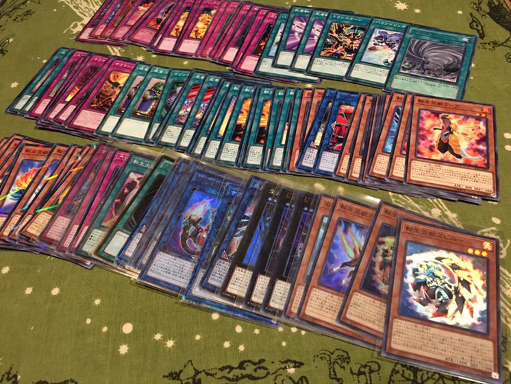 サラマングレイト ラフデッキ 100枚以上まとめ売り 汎用カード付き 初心者