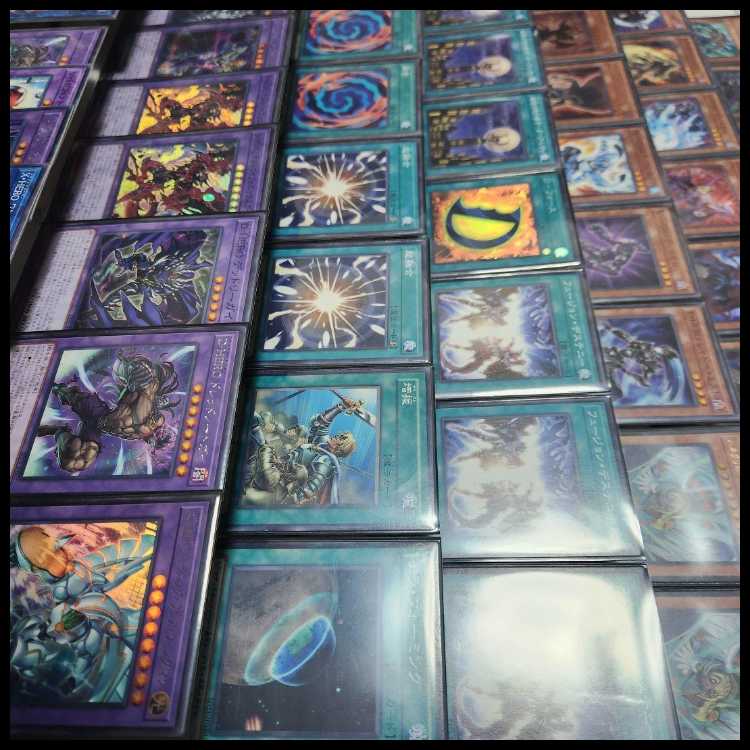 Mountain-ya Same-Day Shipping D-HERO Deck Pre-Built Deck  M·HERO Furnace M·HERO Fountain D-HERO Devil Road Guy  Destiny HERO - Dystopia 1枚
