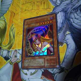 ブラックマジシャンガール