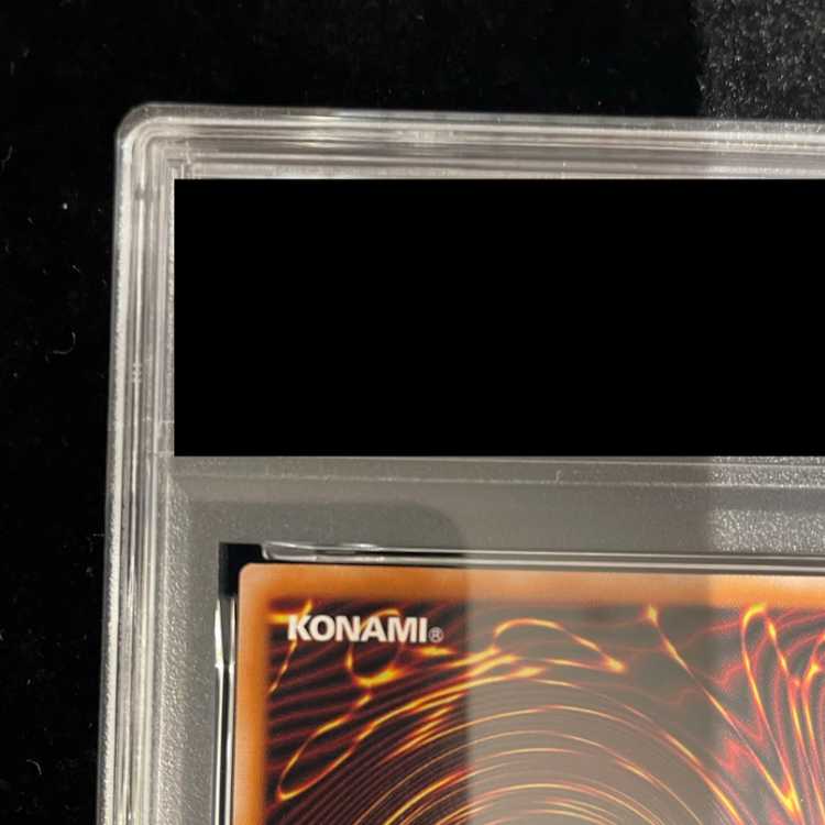 【PSA10】王のしもべ-ブラック・マジシャン(オーバーフレーム) プリズマティックシークレットレア LOCH-JP001 1枚