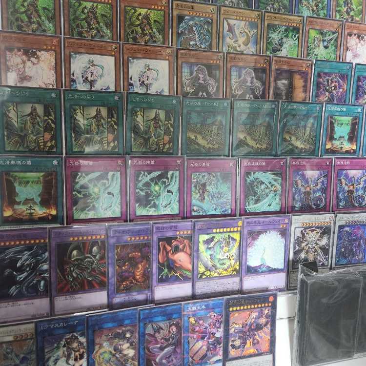 Mountain-ya - Same-Day Shipping - Senet Deck - Pre-Built Deck - Includes Card Sleeves - Senet's Revelator - Nefertari - Senetnakht the Sphinx - Pact of Return to the Light - Ancient Rites - Serpent-Eyed Prime Crime Dragon 1枚
