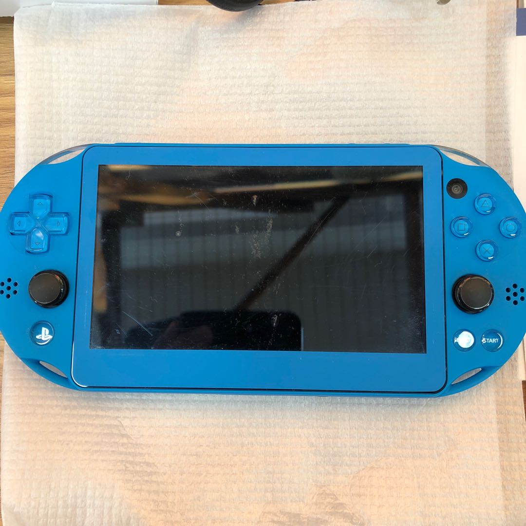 psvita アクアブルー新型