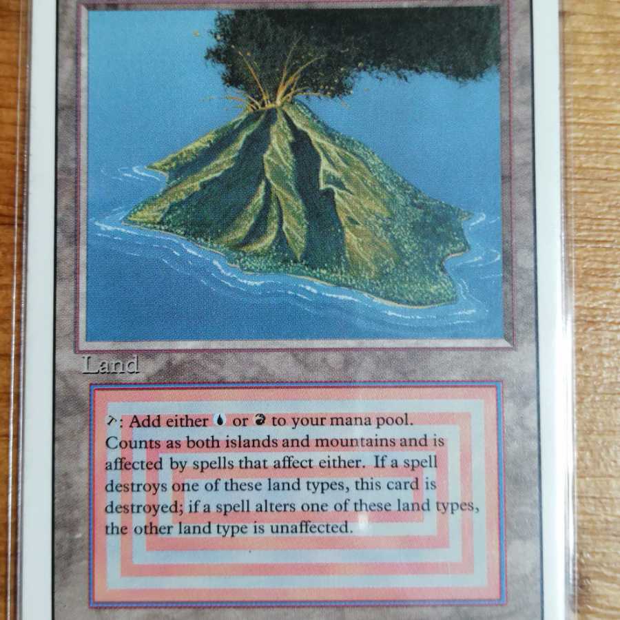 volcanic island《英》