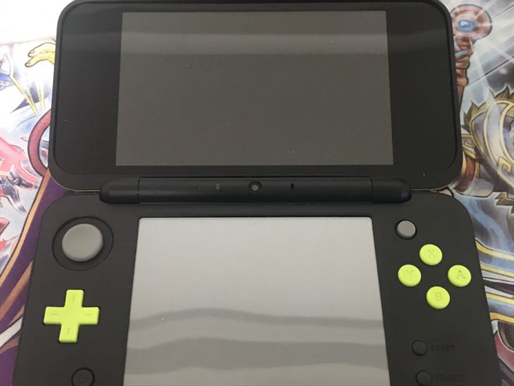 new任天堂2DSLL