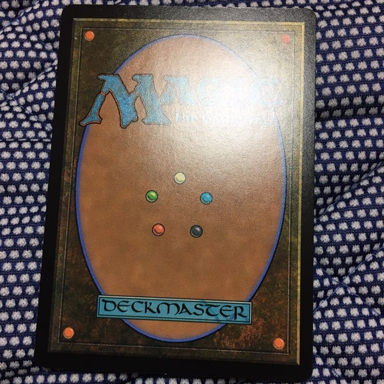 溢れかえる岸辺