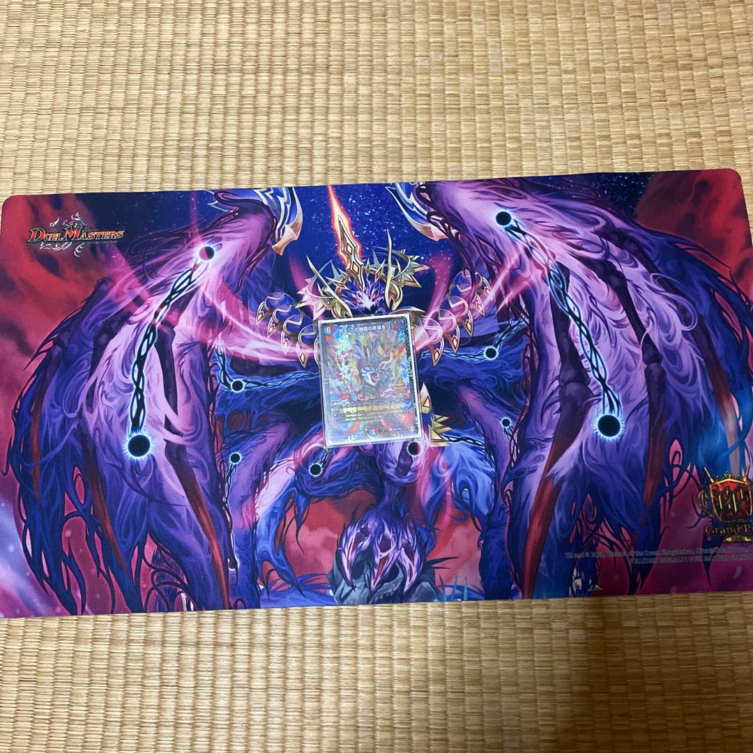 この物語の終幕をとプレイマット付きです