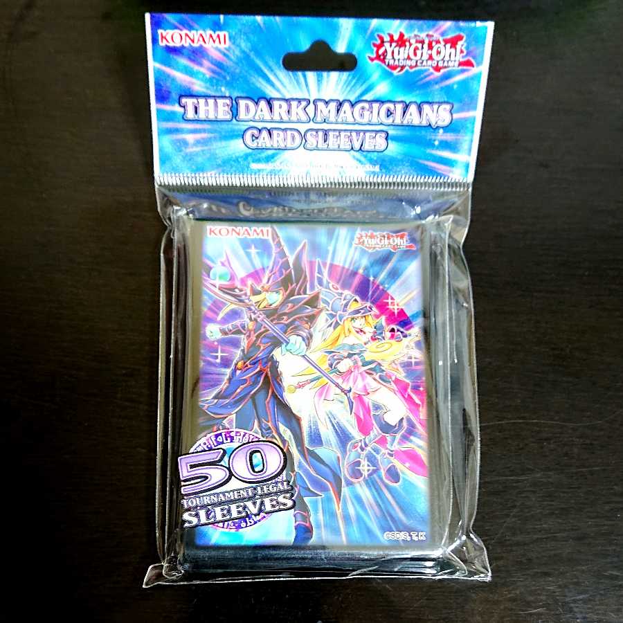 公式スリーブ プロテクター ダークマジシャンズ2020 50枚入り 海外