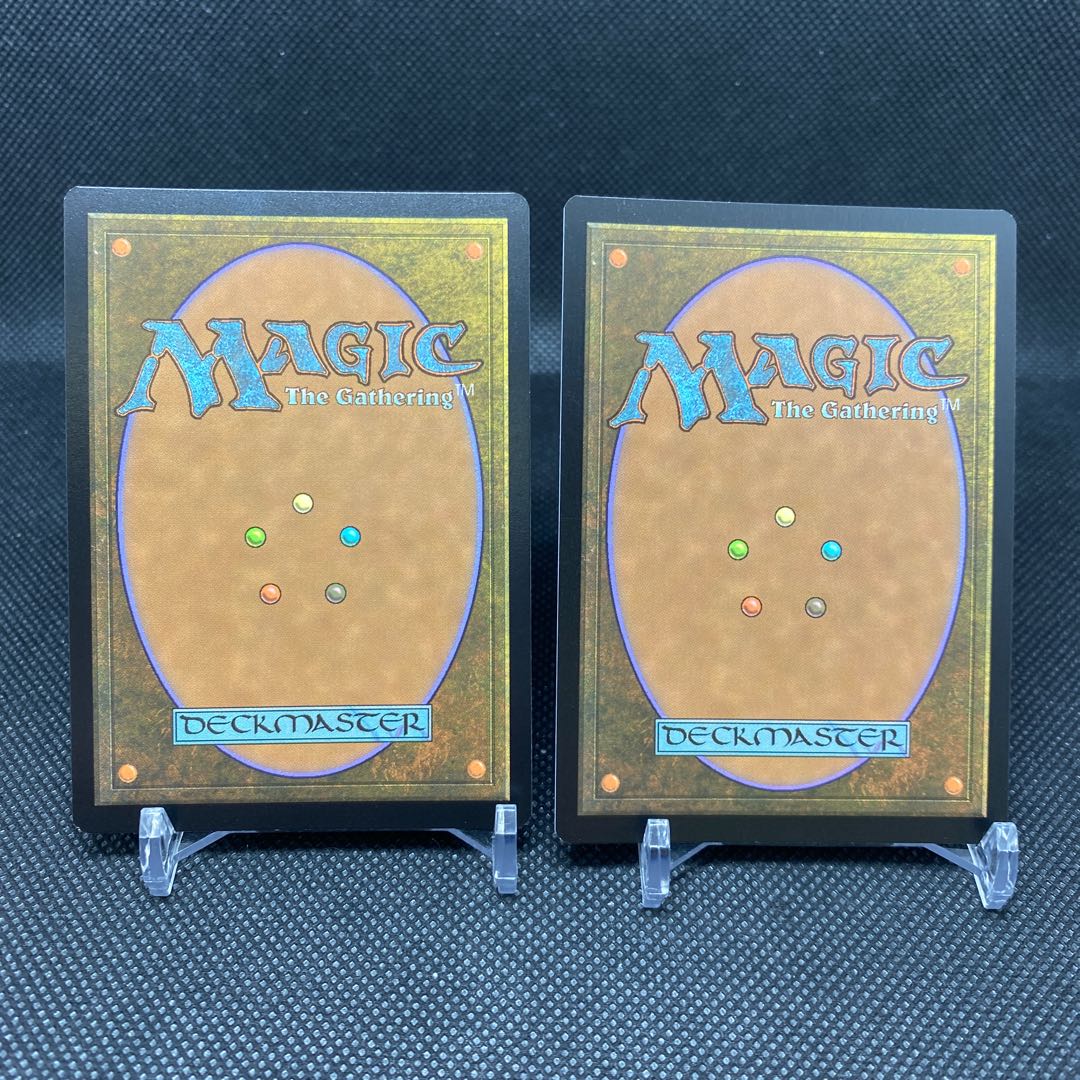 Nissa, Who Shakes the World foil Stained Glass 2 pieces Secret Lair