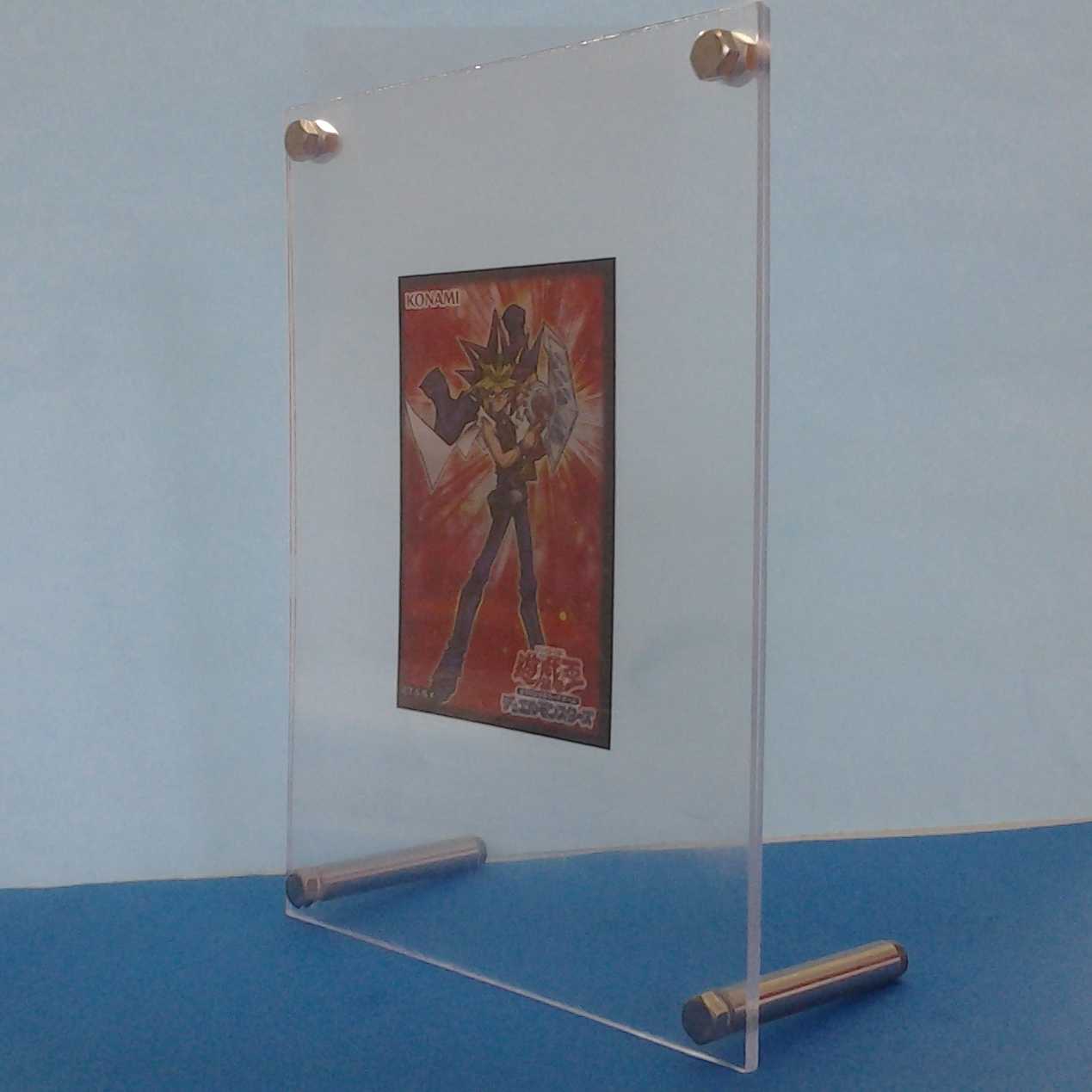 Gilfort the Lightning Trekker Case with Photo Stand