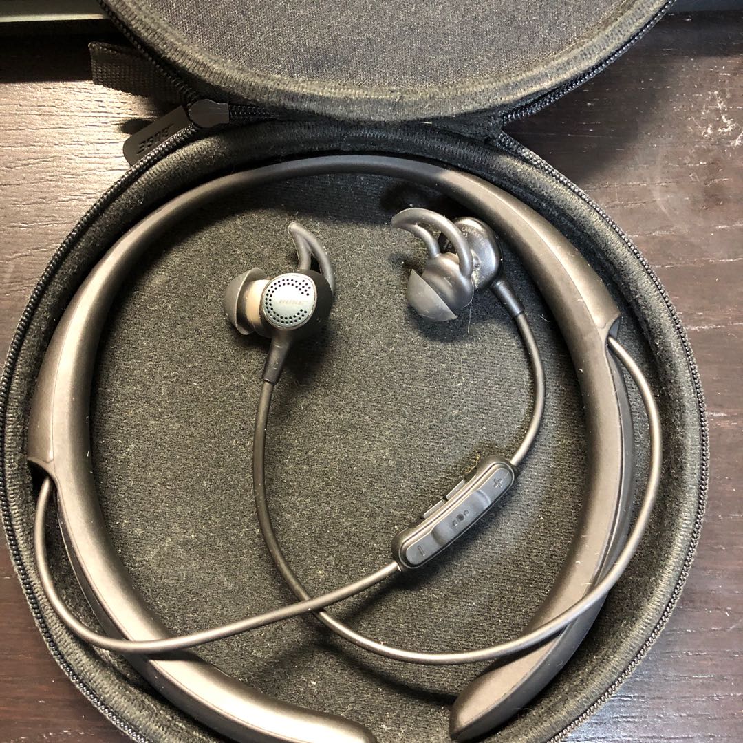 Bose Quiet Control 30