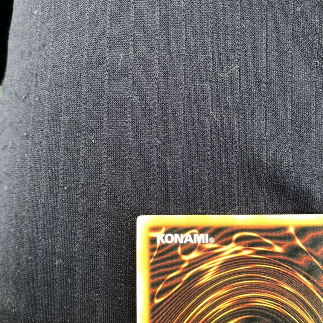 遊戯王 ブラック・マジシャン 初期 レリーフ 美品