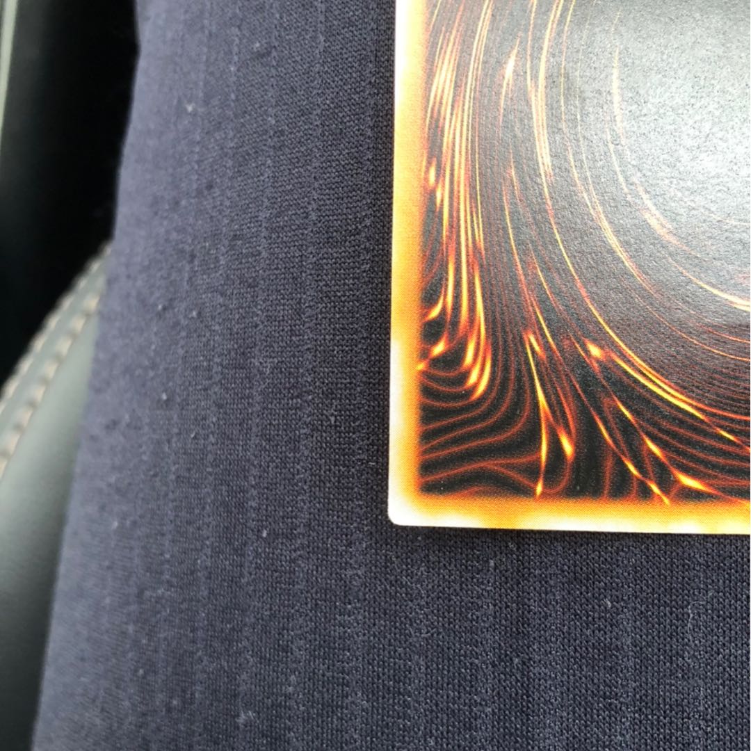 遊戯王 ブラック・マジシャン 初期 レリーフ 美品