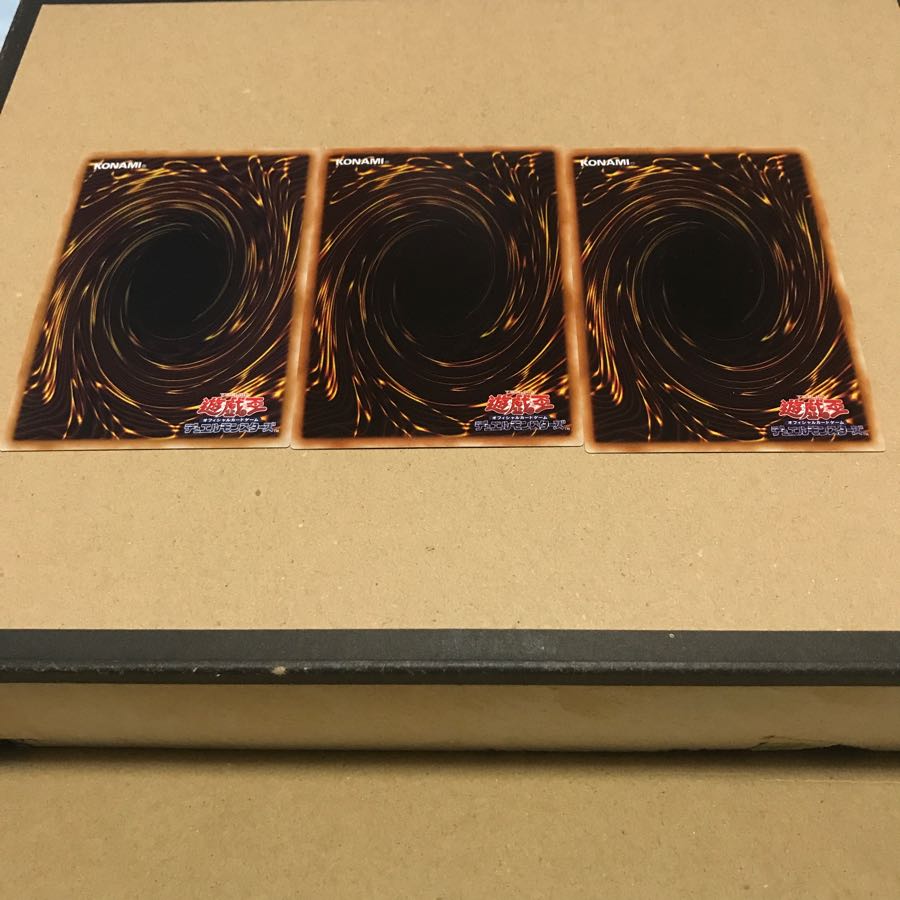 暗黒界の術師スノウ3枚セット