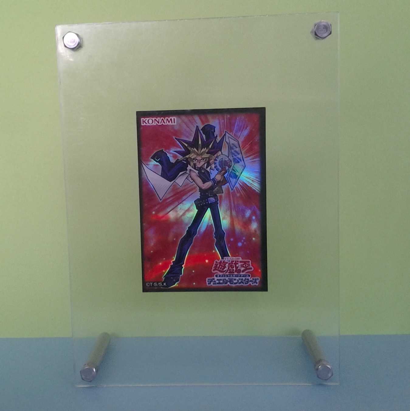 2 Featherizers with Trekkie case (photo stand)