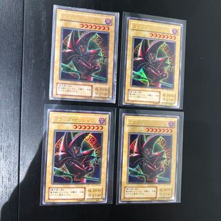 ブラックマジシャン   ウルトラレア 4枚セット