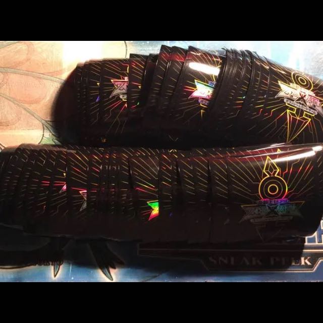 遊戯王 スリーブ 王の鍵 100枚