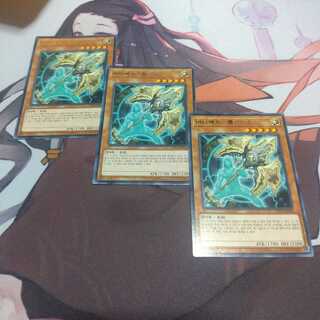 韓国　アーティファクトロンギヌス　LVP3　レア