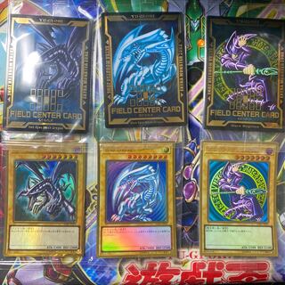 Pregol Blue-Eyes White Dragon Red-Eyes Black Dragon Black Magician Premium Gold