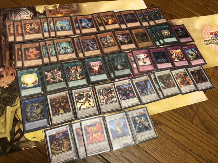 Yu-Gi-Oh! Retired 8 decks + approx. 700 cards