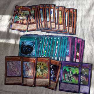 ななな 遊戯王デッキ ドラゴンメイド