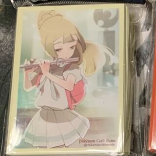 スリーブ　笛吹いてるリーリエ