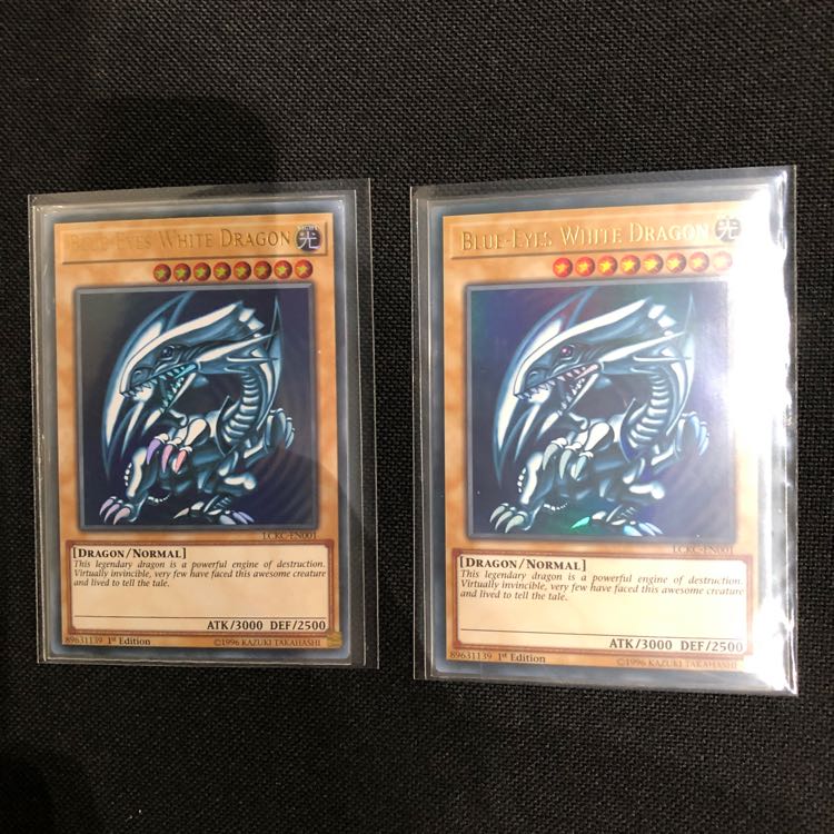 専用　右のみ　ブルーアイズホワイトドラゴン ウルトラレア 右のみ　青眼の白龍