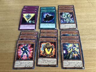 遊戯王カード　Vヒーローセット