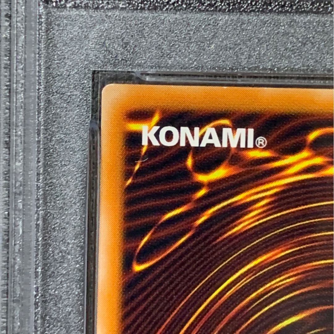 マジシャン・オブ・ブラックカオス　レリーフ　PSA8