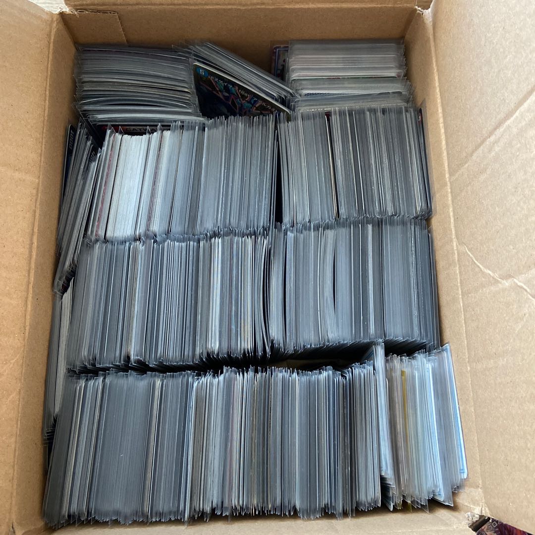 主にコモン、アンコモン段ボール一箱