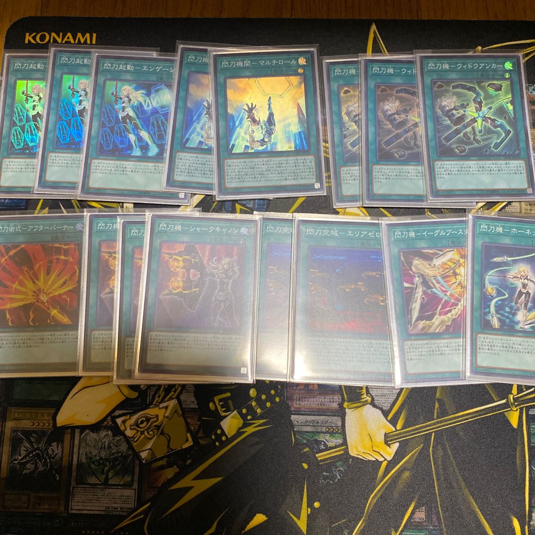 値下げ　ガチ構築　閃刀姫デッキ40＋EX15 スリーブ付