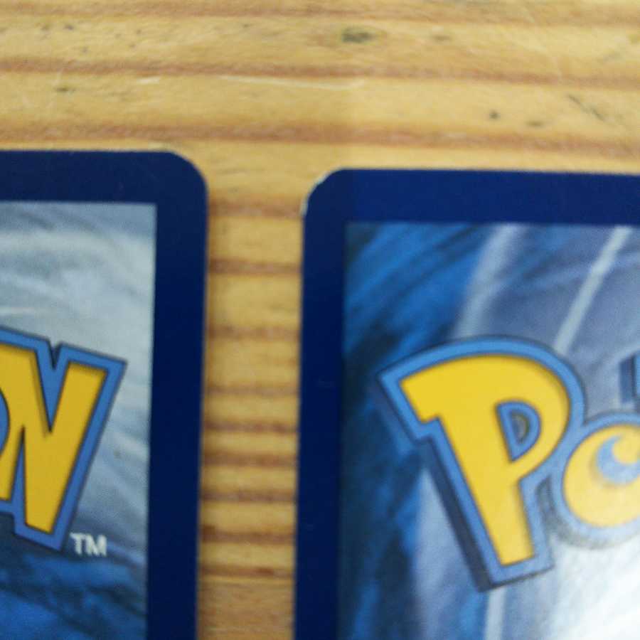 Set of 2 Pokémon English version cards