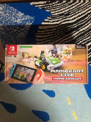 新品未使用　任天堂スイッチ　マリオカートライブホームサーキット