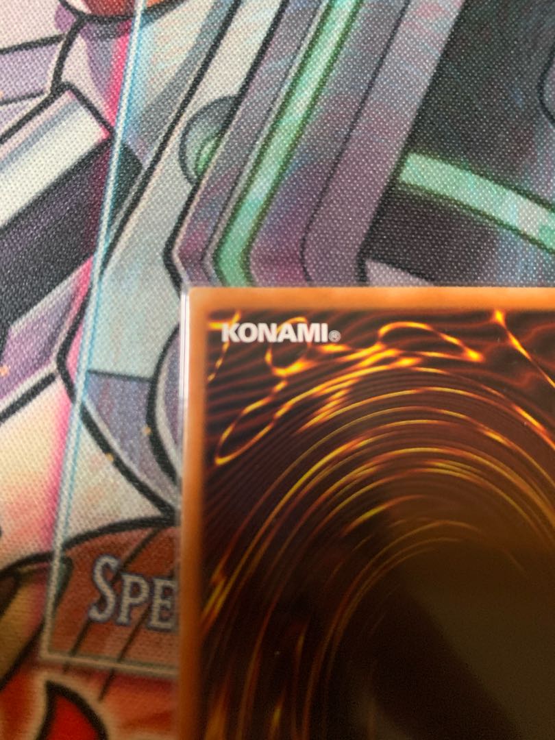 真紅眼の黒竜(イラスト違い版) プリズマティックシークレットレア