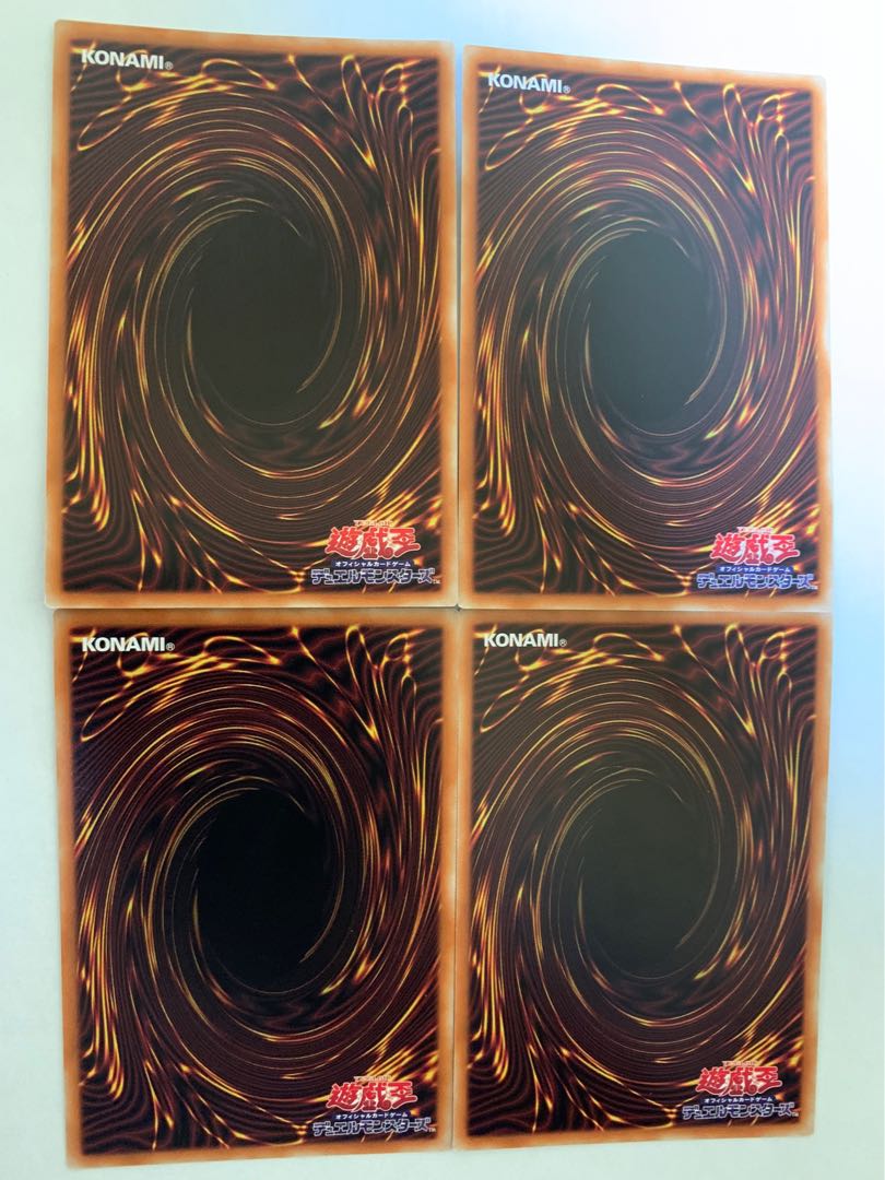 驚楽園の支配人 ＜∀rlechino＞ ウルトラレア