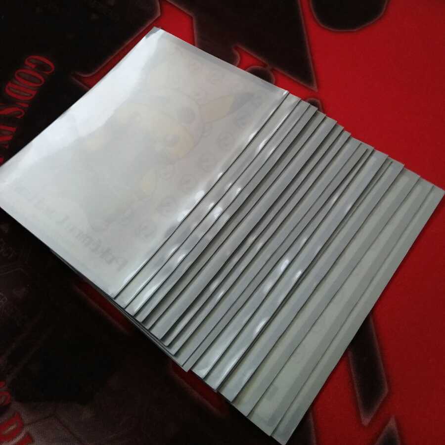 【使用品】スカル団ごっこピカチュウ デッキシールド 30枚