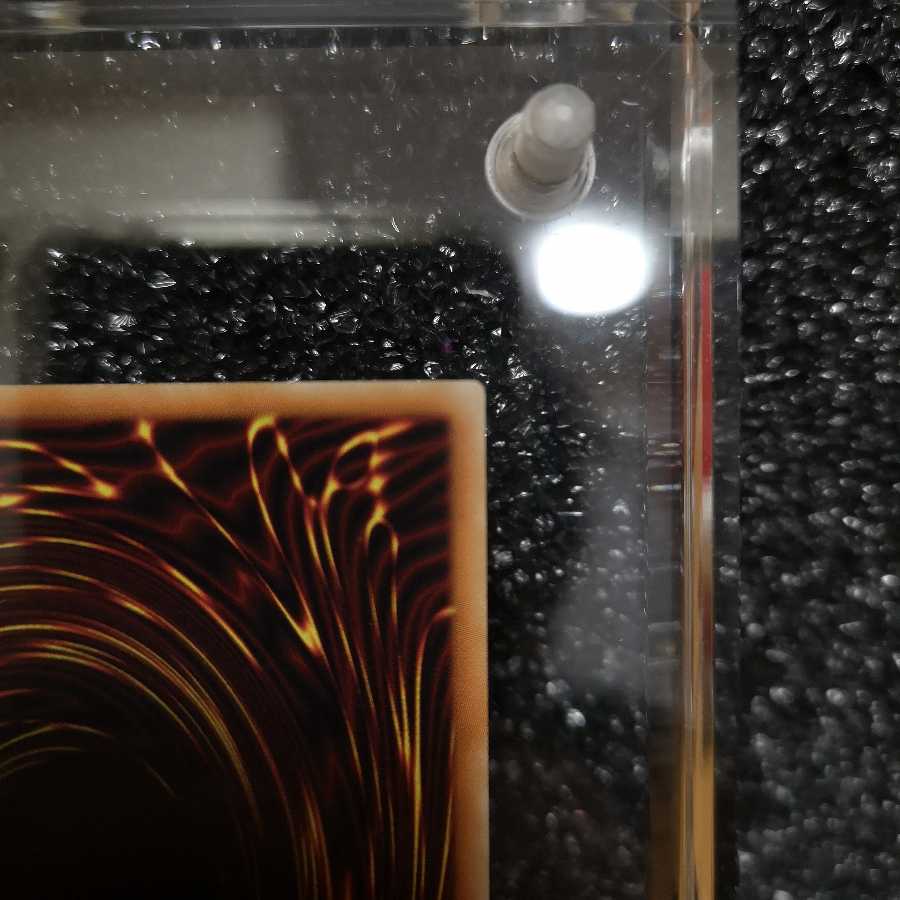 真紅眼の黒竜 20thシークレットレア 20CP-JPS03