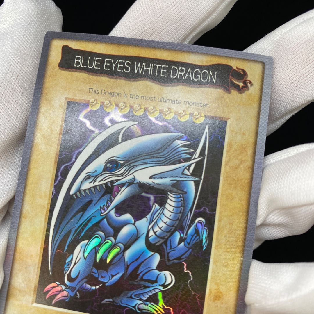 バンダイ版 青眼の白龍 英語表記