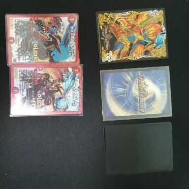 引退品　カードボックスとスリーブつき