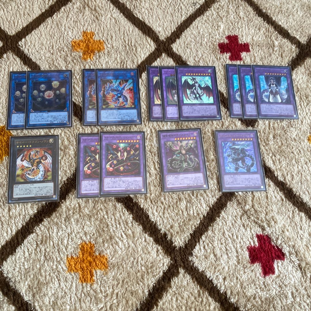 ドラゴンメイドデッキ スリーブ付き